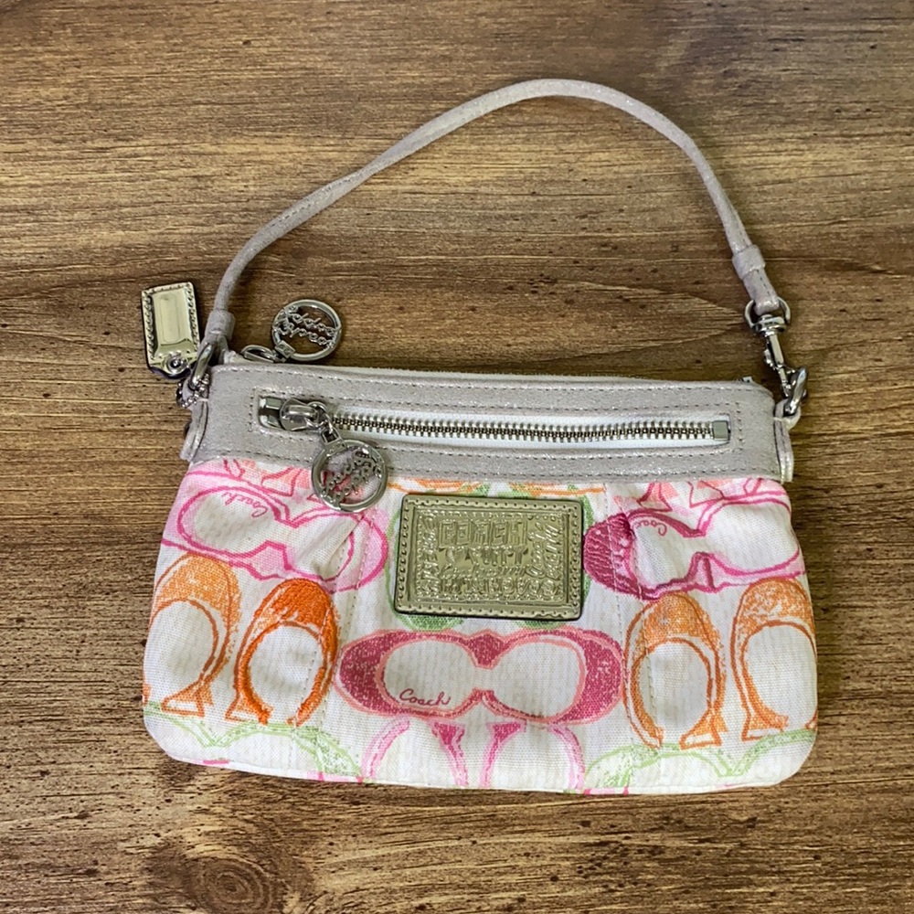 Authentic Coach Poppy Wristlet